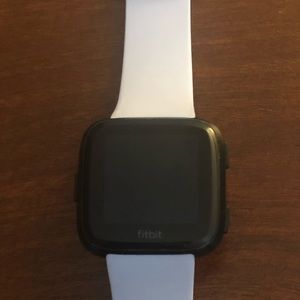 Fitbit Versa, great condition, used for 6 months.